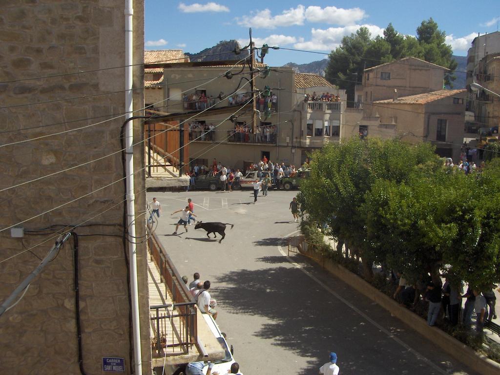 Apartaments La Fabrica Horta de Sant Joan Exterior foto