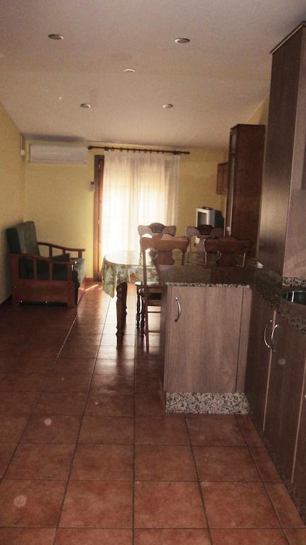Apartaments La Fabrica Horta de Sant Joan Quarto foto